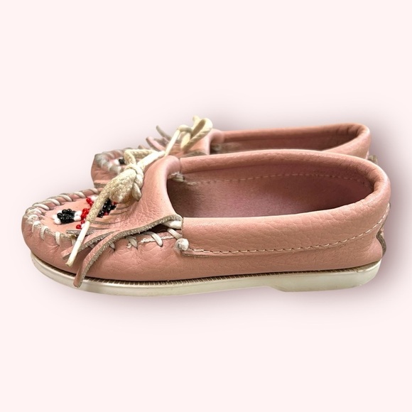 MINNETONKA Kids Pink Leather Moccasins with Fringe and Beading Size 8 - Picture 4 of 8